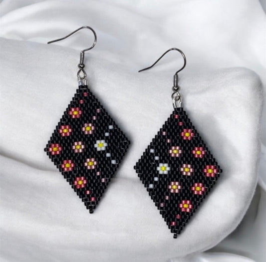Flowers Diamond shaped earrings