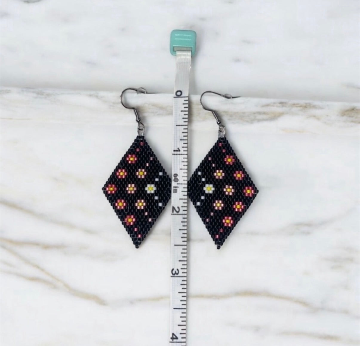 Flowers Diamond shaped earrings